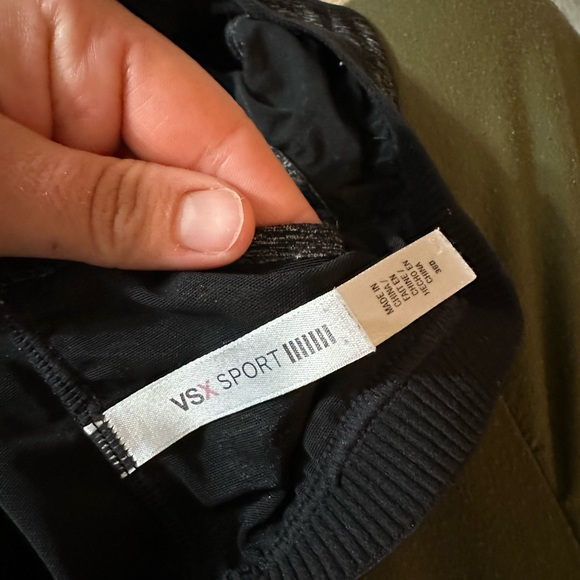 Victoria Secret Sports Bra - Picture 2 of 4